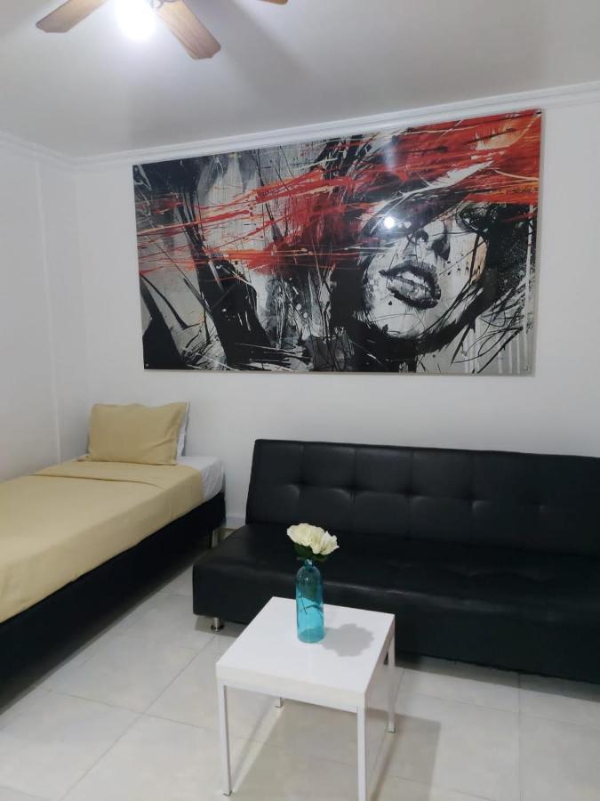 Apartamentos Laureles De La 70 Medellín Exteriör bild